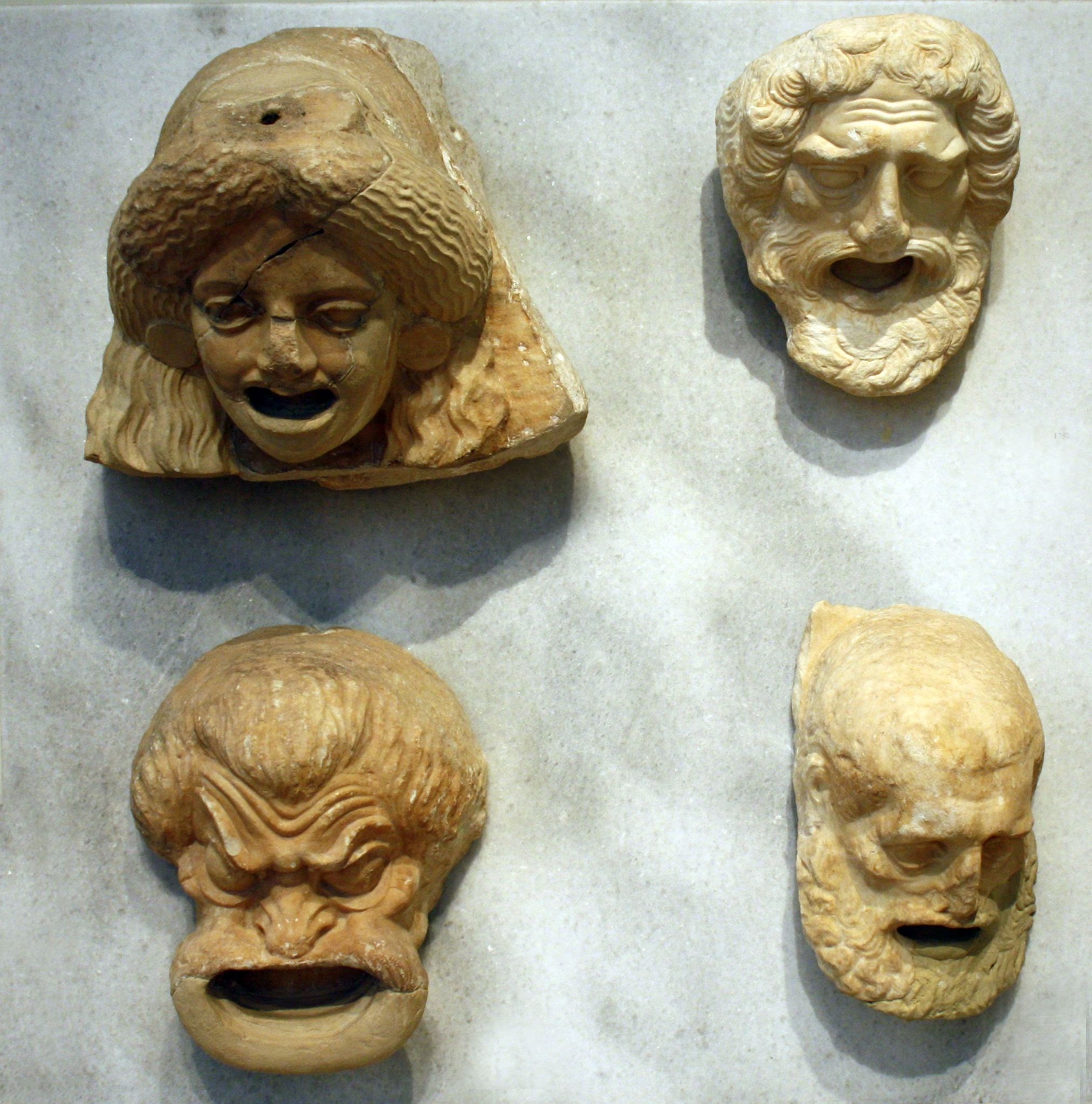 Mythe-theatre-de-guerison_masques-théâtre-grec-antique-des-archétypes Masques de théâtre grec antique représentant l'incarnation des archétypes